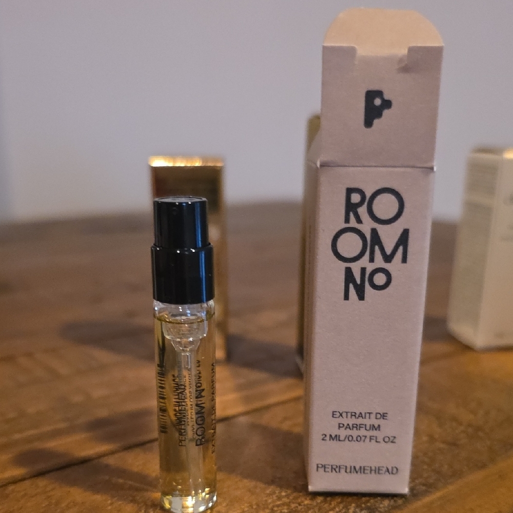 Skincare Sample - Picture 8 of 10